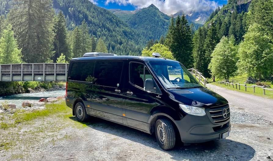 The Bucella Viaggi minibus